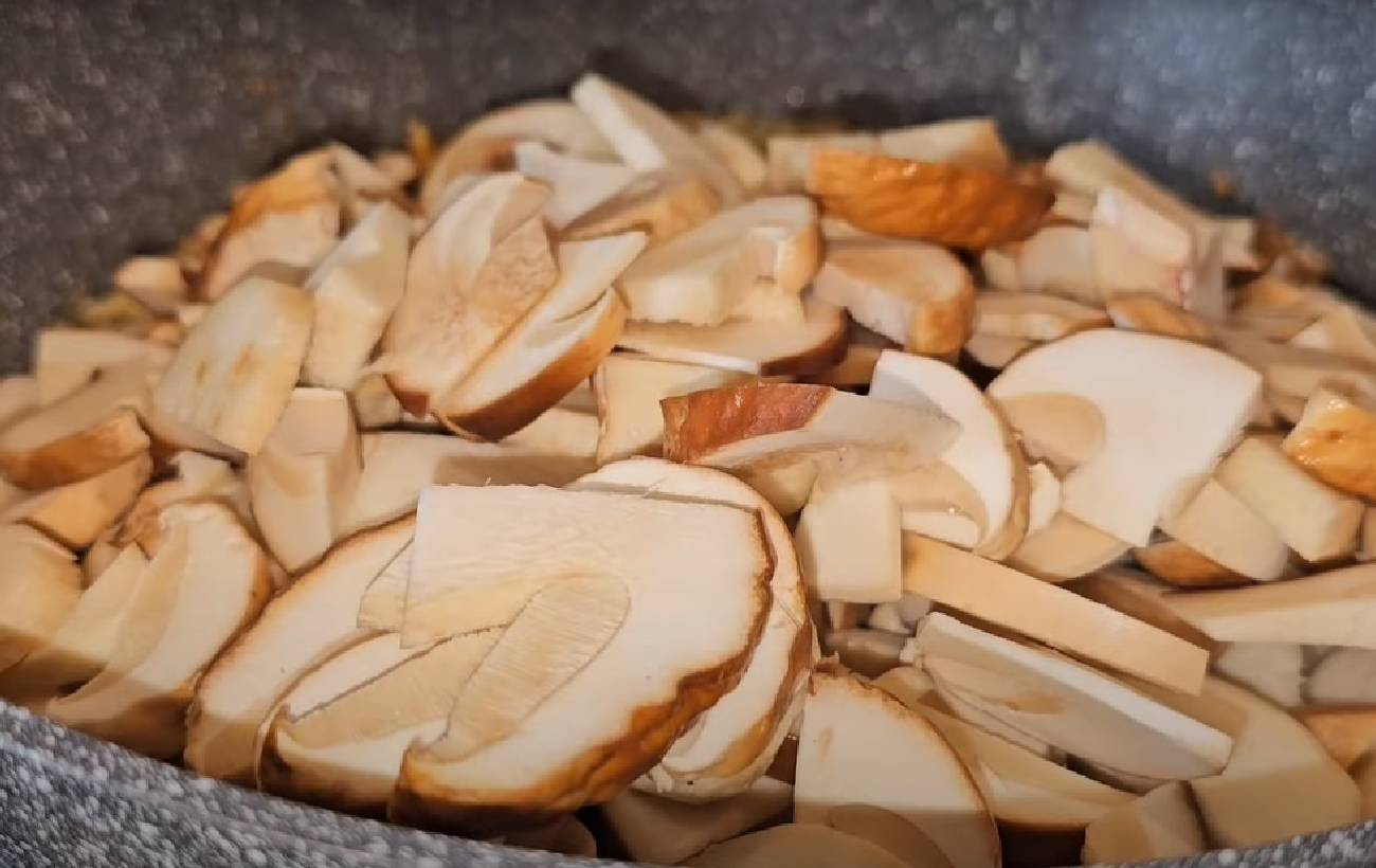 Грибна юшка по-закарпатськи: рецепт традиційної першої страви